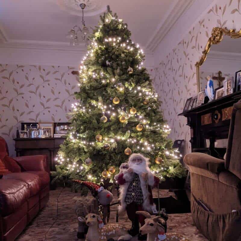 Artificial Christmas Tree Newberry Spruce - 7.5 feet